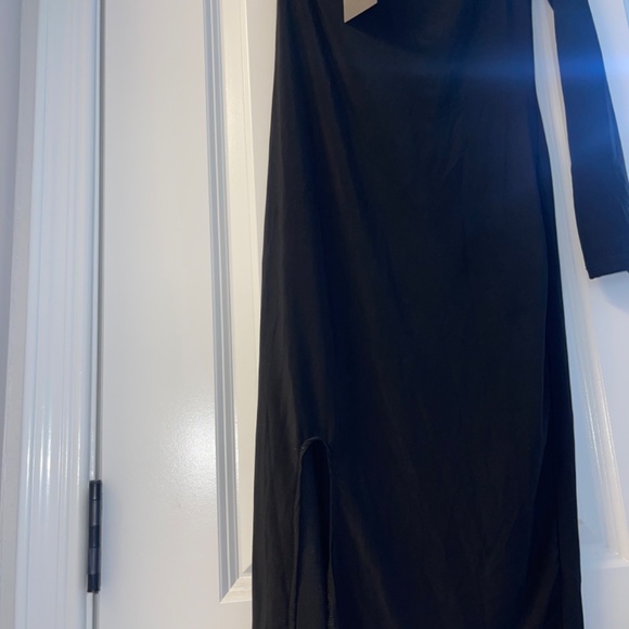 Black dress - Picture 5 of 9